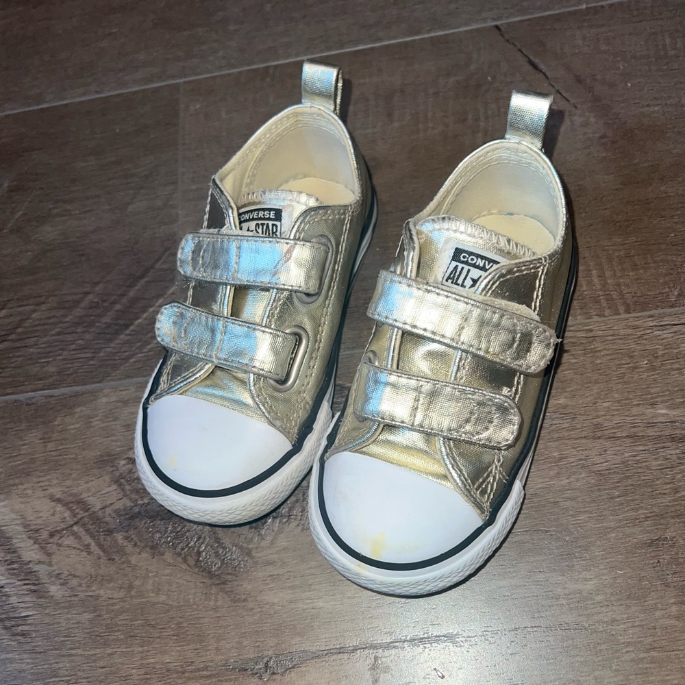 Kids Gold Converse